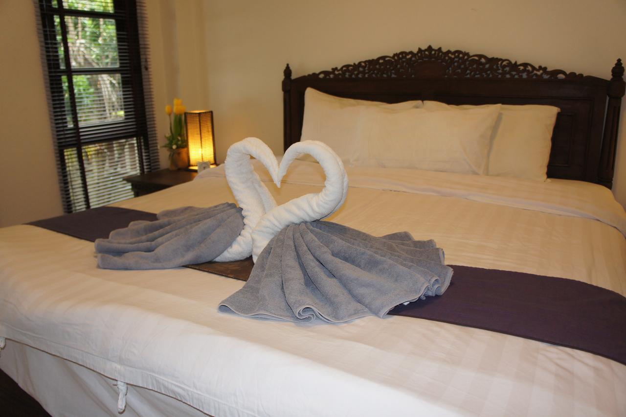 Phuket Gay Couette-café Kathu
