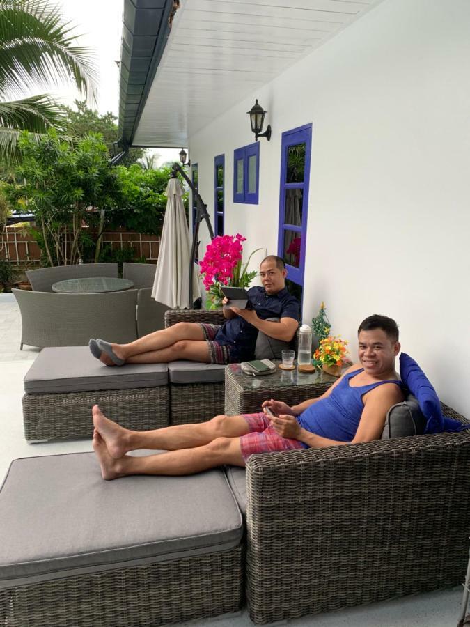 Phuket Gay Couette-café